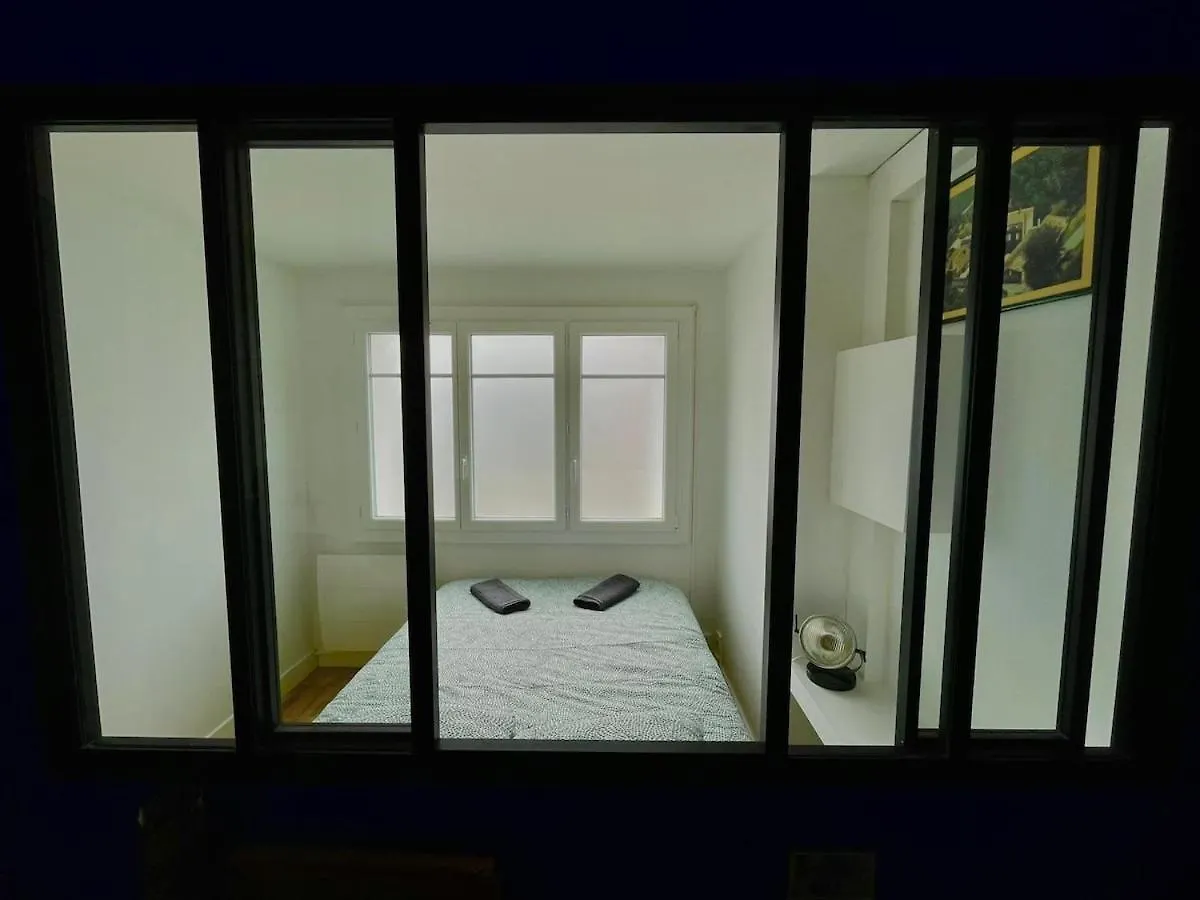 Large 2-Room Air-Conditioned With Terrace - Near Train Station Tuluza Apartament
